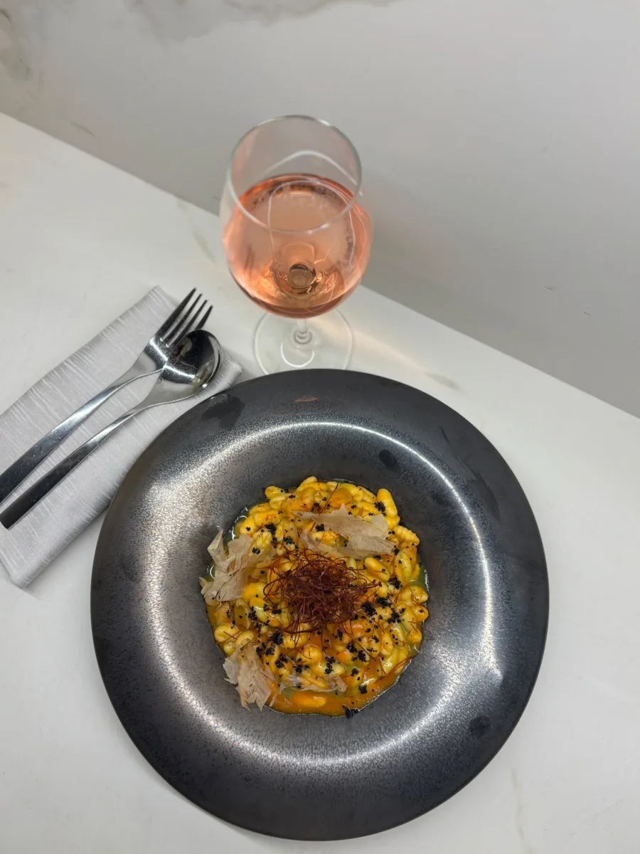 Primo piatto di pasta - ristorante Poesia hotel Porto Cesareo